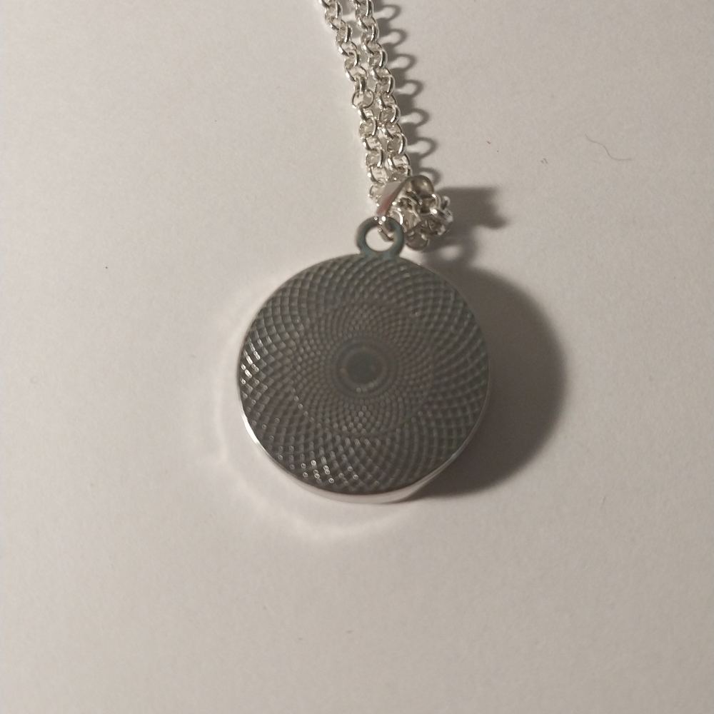 Circular Tree Metal Locket - Picture 4 of 4